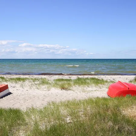 4 Person In * Store Fuglede