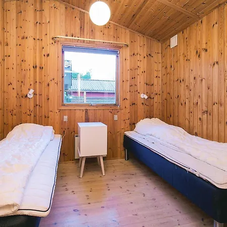 4 Person In * Store Fuglede